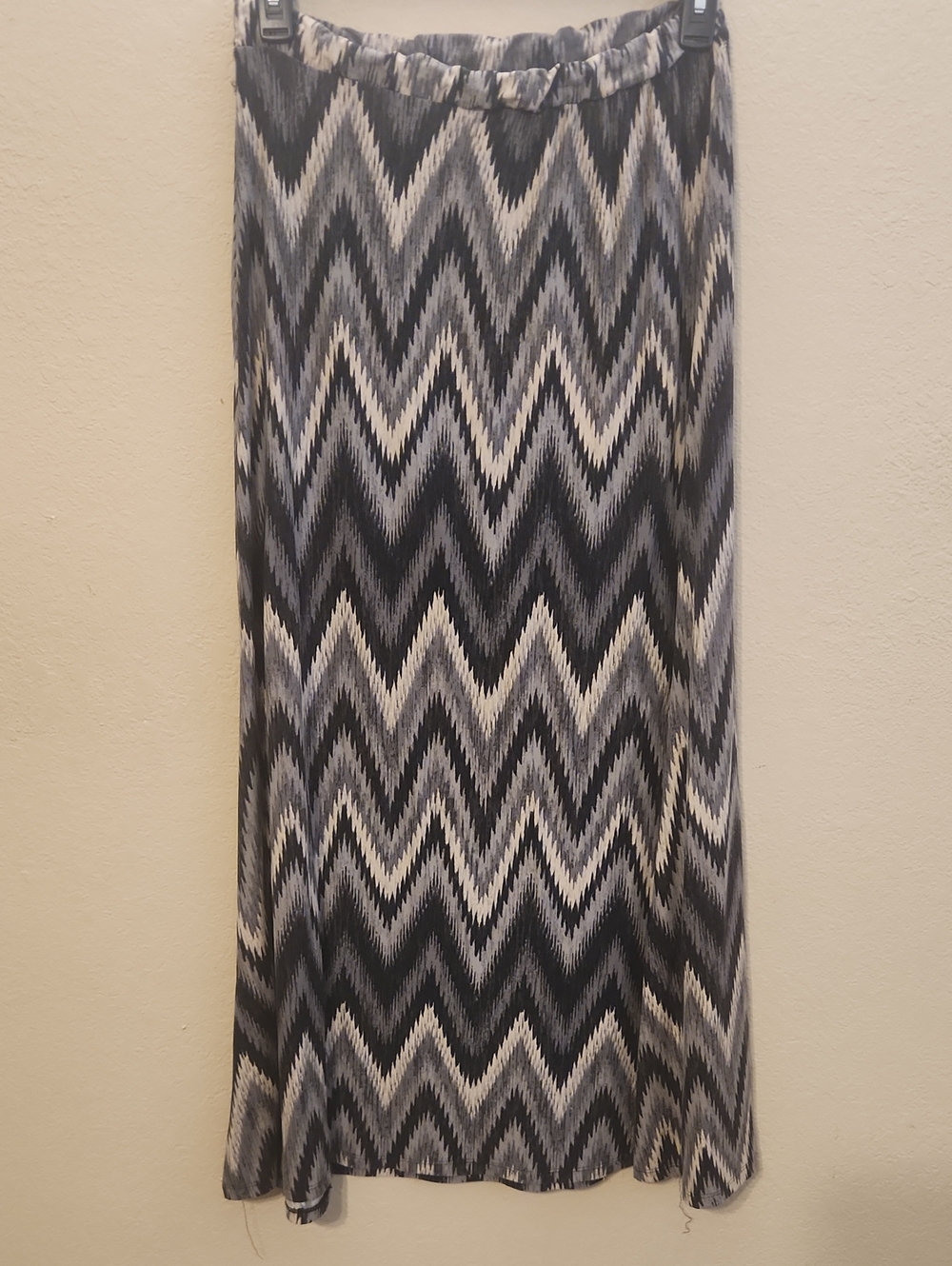 French Laundry Black and White Chevron Maxi Skirt